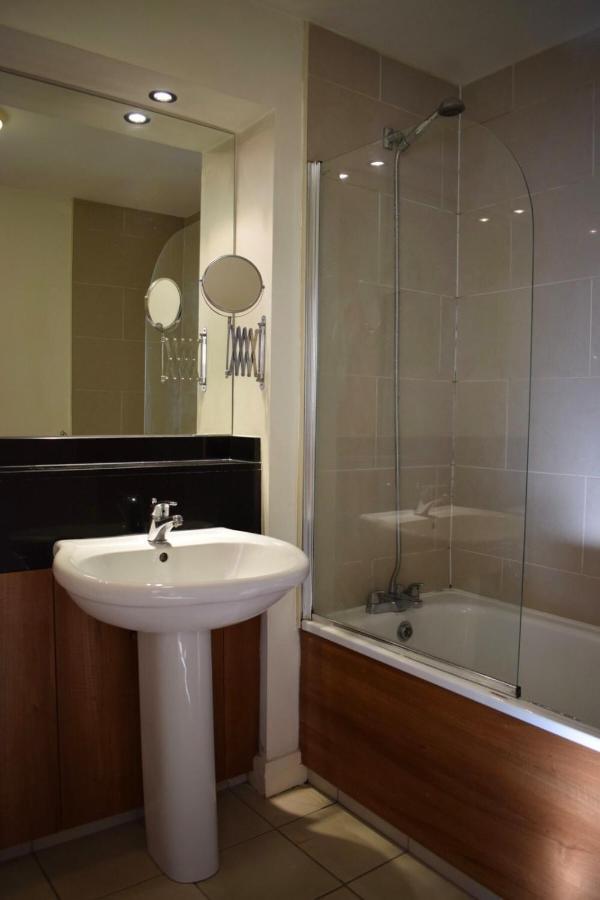 Central 2 Bedroom Apartment In Dublin Extérieur photo